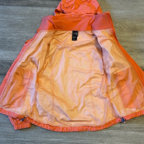 The North Face Hyvent Women's Coral Jacket Coat - Picture 8 of 14